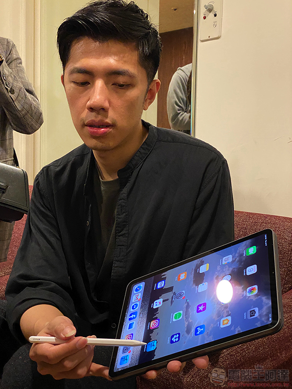 潛入《台灣有個好萊塢》樂池 ，看看蘋果「Pro」裝置如何融入本土專業音樂劇 - 電腦王阿達