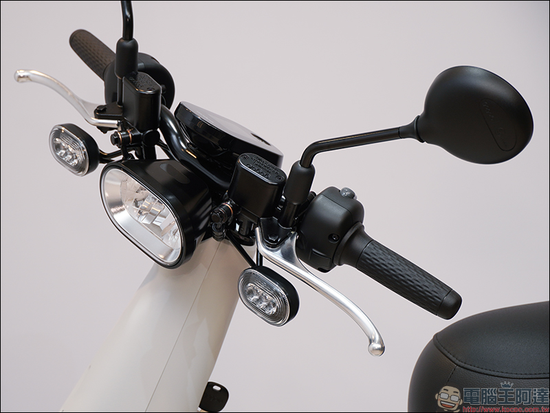 Gogoro VIVA Lite 正式發表:「優格白」簡約配色、更低購車門檻,未補助前原價 52,980 元 - 電腦王阿達 Gogoro VIVA Lite 正式發表:「優格白」簡約配色、更低購車門檻,未補助前原價 52,980 元 - 電腦王阿達