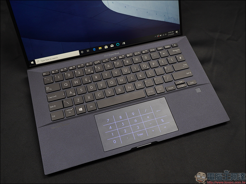 華碩 ExpertBook B9450 商用筆電搶先動眼看,世界最輕 14 吋,完整滿足商務使用需求 - 電腦王阿達 華碩 ExpertBook B9450 商用筆電搶先動眼看,世界最輕 14 吋,完整滿足商務使用需求 - 電腦王阿達