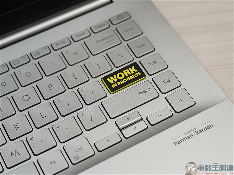華碩 2020 全新 VivoBook 系列筆電搶先動眼看，多彩色機身搭配撞色 Enter 鍵！（同場加映：華碩企業總部新大樓「立功大樓」 - 電腦王阿達