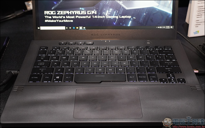 華碩 ROG Zephyrus G14 電競筆電超吸睛 LED 上蓋自由打造專屬燈效、 ROG Strix GA15/GA35 電競桌機動眼看 - 電腦王阿達 華碩 ROG Zephyrus G14 電競筆電超吸睛 LED 上蓋自由打造專屬燈效、 ROG Strix GA15/GA35 電競桌機動眼看 - 電腦王阿達