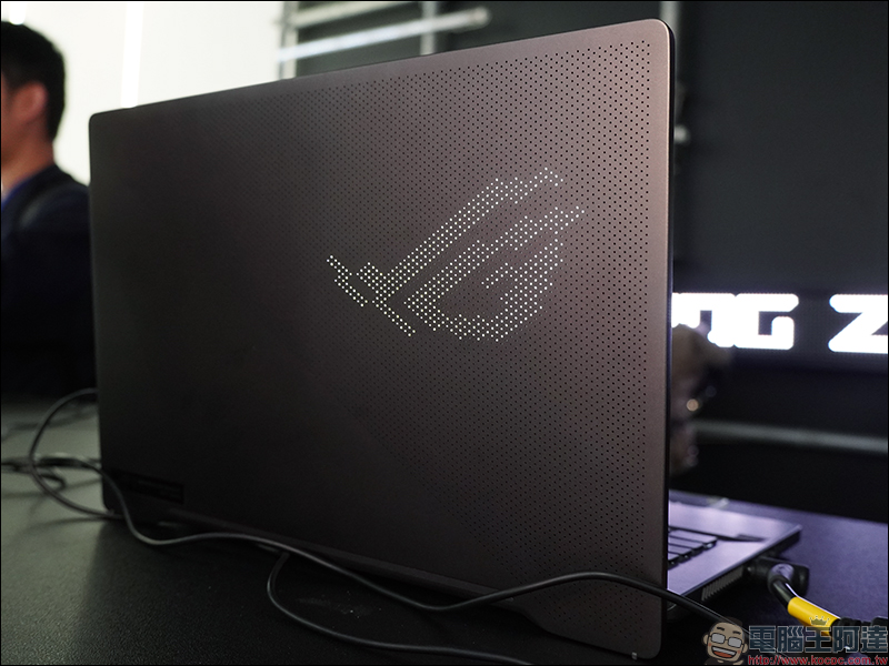 華碩 ROG Zephyrus G14 電競筆電超吸睛 LED 上蓋自由打造專屬燈效、 ROG Strix GA15/GA35 電競桌機動眼看 - 電腦王阿達 華碩 ROG Zephyrus G14 電競筆電超吸睛 LED 上蓋自由打造專屬燈效、 ROG Strix GA15/GA35 電競桌機動眼看 - 電腦王阿達