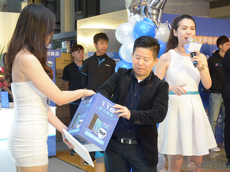 全台第一家 vivo 體驗店 落腳高雄夢時代,開幕期間「五利全開」! - 電腦王阿達 全台第一家 vivo 體驗店 落腳高雄夢時代,開幕期間「五利全開」! - 電腦王阿達