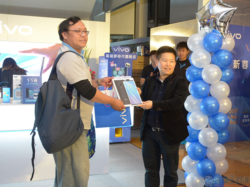 全台第一家 vivo 體驗店 落腳高雄夢時代,開幕期間「五利全開」! - 電腦王阿達 全台第一家 vivo 體驗店 落腳高雄夢時代,開幕期間「五利全開」! - 電腦王阿達