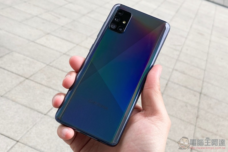 Samsung Galaxy A51 開箱實測 Samsung Galaxy A51 開箱實測
