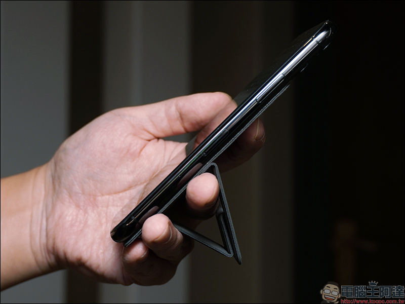 FoldStand 隱形三角超磁架 開箱動手玩:輕鬆撐起你的筆電、手機、平板電腦! - 電腦王阿達 FoldStand 隱形三角超磁架 開箱動手玩:輕鬆撐起你的筆電、手機、平板電腦! - 電腦王阿達