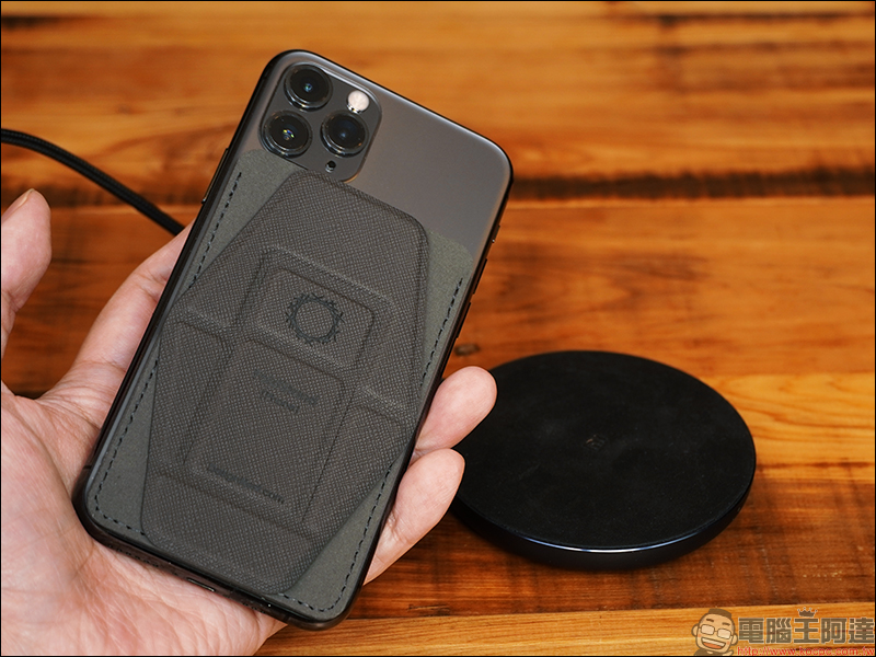 FoldStand 隱形三角超磁架 開箱動手玩:輕鬆撐起你的筆電、手機、平板電腦! - 電腦王阿達 FoldStand 隱形三角超磁架 開箱動手玩:輕鬆撐起你的筆電、手機、平板電腦! - 電腦王阿達