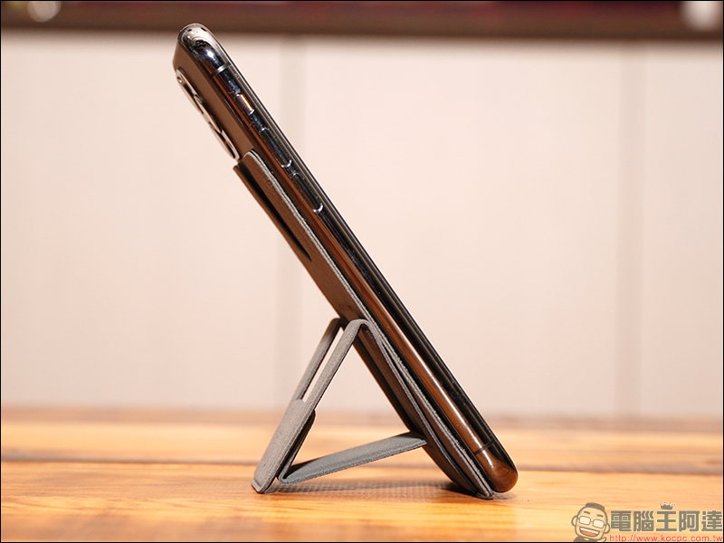 FoldStand 隱形三角超磁架 開箱動手玩:輕鬆撐起你的筆電、手機、平板電腦! - 電腦王阿達 FoldStand 隱形三角超磁架 開箱動手玩:輕鬆撐起你的筆電、手機、平板電腦! - 電腦王阿達