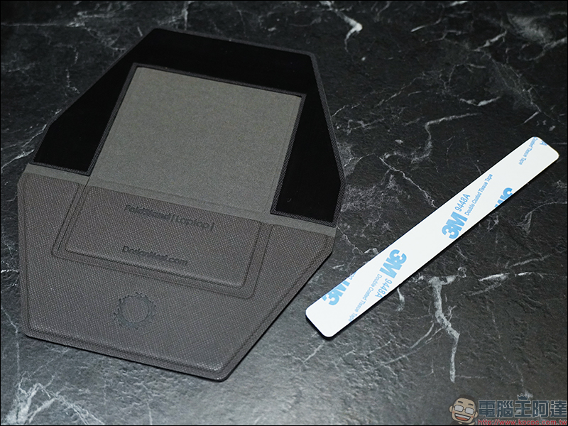 FoldStand 隱形三角超磁架 開箱動手玩:輕鬆撐起你的筆電、手機、平板電腦! - 電腦王阿達 FoldStand 隱形三角超磁架 開箱動手玩:輕鬆撐起你的筆電、手機、平板電腦! - 電腦王阿達