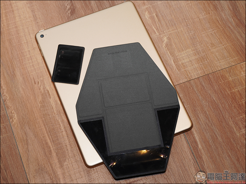 FoldStand 隱形三角超磁架 開箱動手玩：輕鬆撐起你的筆電、手機、平板電腦！ - 電腦王阿達