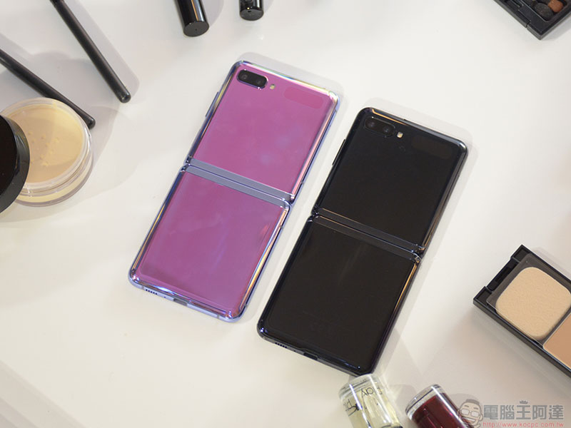 Samsung 翻蓋摺疊機 Galaxy Z Flip 即日起開放預購，售價 48,880 元 - 電腦王阿達