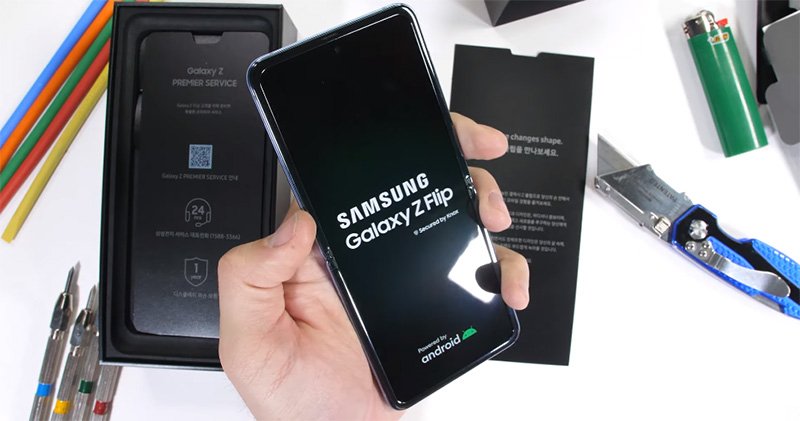 最新 Galaxy Z Flip 虐機影片出爐,千金之軀請小心呵護 - 電腦王阿達 最新 Galaxy Z Flip 虐機影片出爐,千金之軀請小心呵護 - 電腦王阿達
