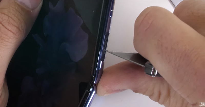 最新 Galaxy Z Flip 虐機影片出爐,千金之軀請小心呵護 - 電腦王阿達 最新 Galaxy Z Flip 虐機影片出爐,千金之軀請小心呵護 - 電腦王阿達