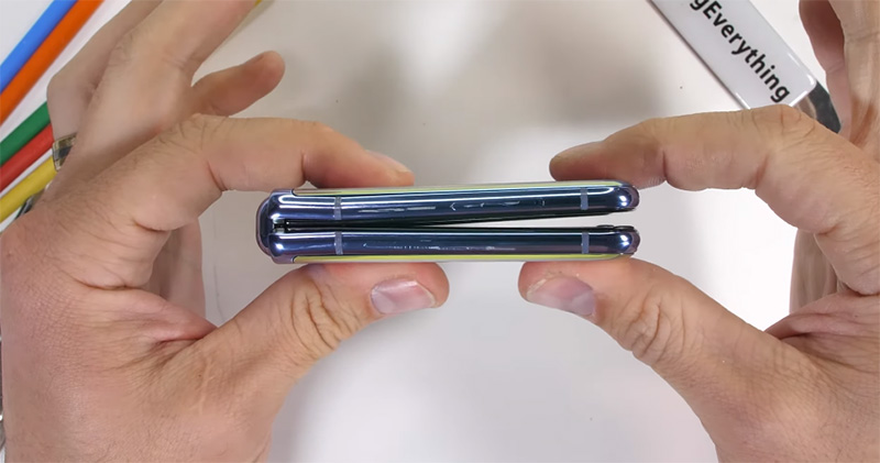 最新 Galaxy Z Flip 虐機影片出爐，千金之軀請小心呵護 - 電腦王阿達