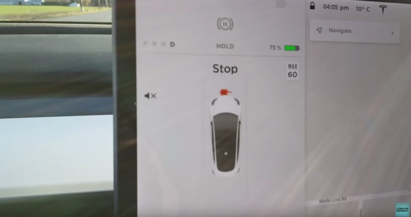特斯拉 Model 3 自動輔助駕駛模式實測,人突然出現、狗狗、三角錐放在前方會撞到嗎? - 電腦王阿達 特斯拉 Model 3 自動輔助駕駛模式實測,人突然出現、狗狗、三角錐放在前方會撞到嗎? - 電腦王阿達