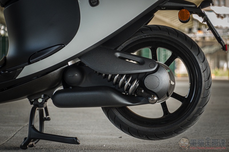 關閉暗黑模式, Gogoro S1 冰岩灰 實車動眼看 - 電腦王阿達 關閉暗黑模式, Gogoro S1 冰岩灰 實車動眼看 - 電腦王阿達