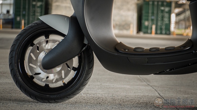 關閉暗黑模式, Gogoro S1 冰岩灰 實車動眼看 - 電腦王阿達 關閉暗黑模式, Gogoro S1 冰岩灰 實車動眼看 - 電腦王阿達