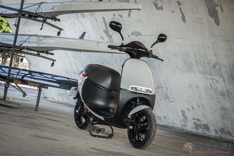 關閉暗黑模式, Gogoro S1 冰岩灰 實車動眼看 - 電腦王阿達 關閉暗黑模式, Gogoro S1 冰岩灰 實車動眼看 - 電腦王阿達