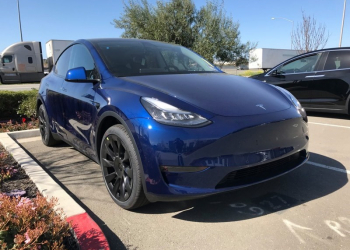 特斯拉 Model Y 原型車近距離實拍照，驚艷的做工品質與完成度 - 電腦王阿達