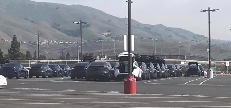 Tesla-Model-Y-factory-1-e1582950719666 Tesla-Model-Y-factory-1-e1582950719666