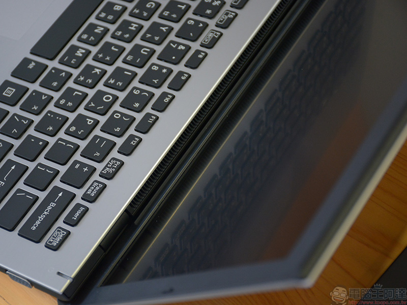 VAIO S13 特仕升級版與 VAIO SE14 青春版動手玩,日系 DNA 有感降價入手更輕鬆 - 電腦王阿達 VAIO S13 特仕升級版與 VAIO SE14 青春版動手玩,日系 DNA 有感降價入手更輕鬆 - 電腦王阿達
