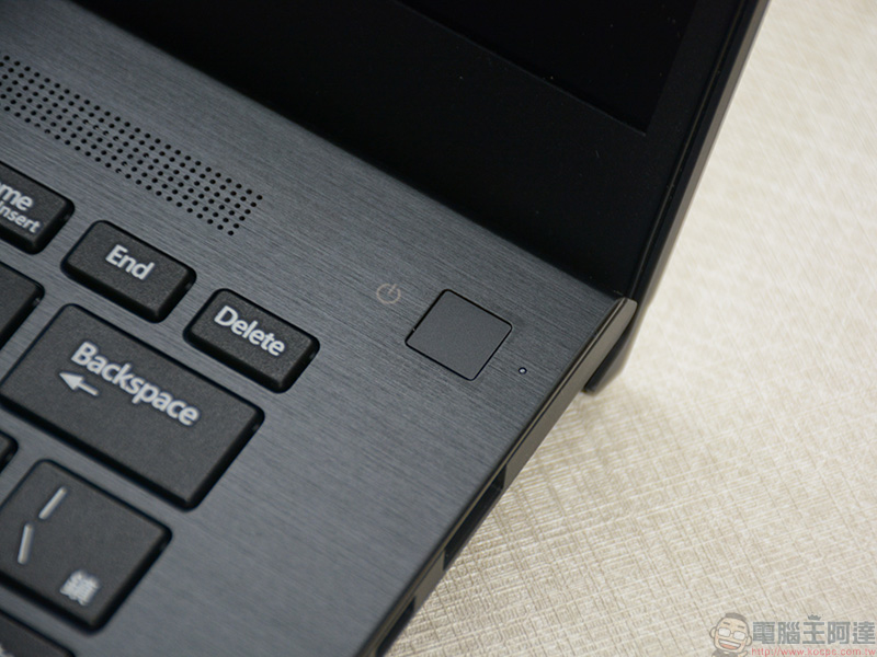 VAIO S13 特仕升級版與 VAIO SE14 青春版動手玩,日系 DNA 有感降價入手更輕鬆 - 電腦王阿達 VAIO S13 特仕升級版與 VAIO SE14 青春版動手玩,日系 DNA 有感降價入手更輕鬆 - 電腦王阿達