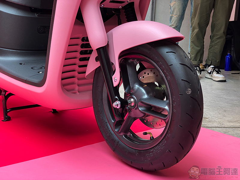更多彩的 Gogoro 3 Delight 登場,12 吋胎親民車高、加入倒車按鈕 - 電腦王阿達 更多彩的 Gogoro 3 Delight 登場,12 吋胎親民車高、加入倒車按鈕 - 電腦王阿達