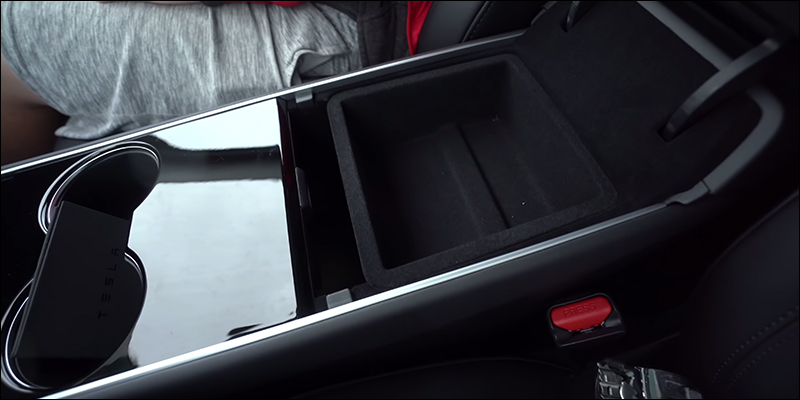 特斯拉 TESLA Model Y 內裝開箱影片搶先看! - 電腦王阿達 特斯拉 TESLA Model Y 內裝開箱影片搶先看! - 電腦王阿達