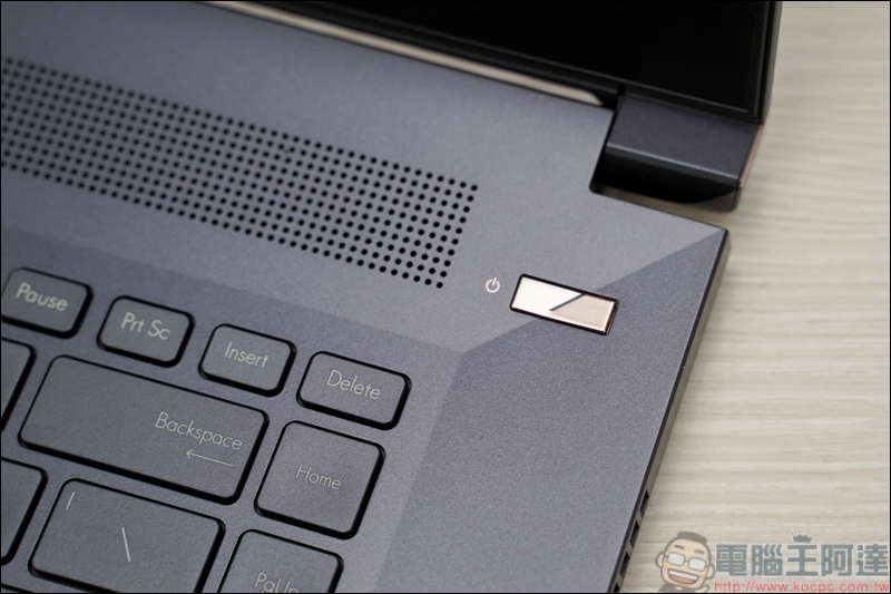 ASUS ProArt StudioBook 17 (H700) 開箱,搭載Pantone認證高色彩精準度螢幕的創作者筆電 - 電腦王阿達 ASUS ProArt StudioBook 17 (H700) 開箱,搭載Pantone認證高色彩精準度螢幕的創作者筆電 - 電腦王阿達