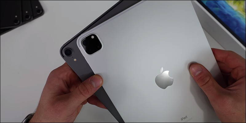 iPad Pro 2020 國外YouTuber 實測,鋁金屬材質機身相當容易彎曲 - 電腦王阿達 iPad Pro 2020 國外YouTuber 實測,鋁金屬材質機身相當容易彎曲 - 電腦王阿達