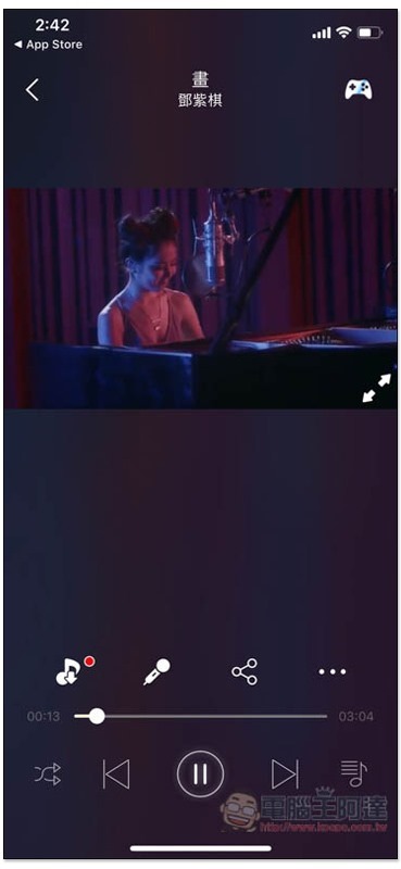 3 3