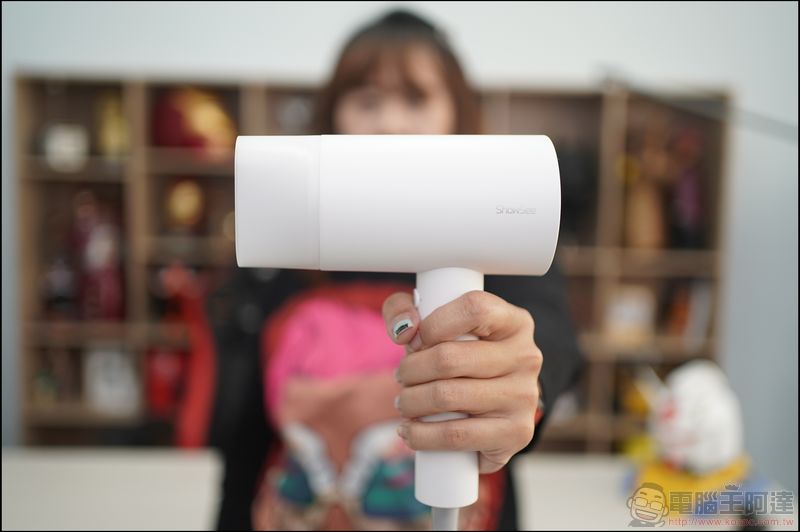 小適 White 負離子吹風機 小適 White 負離子吹風機