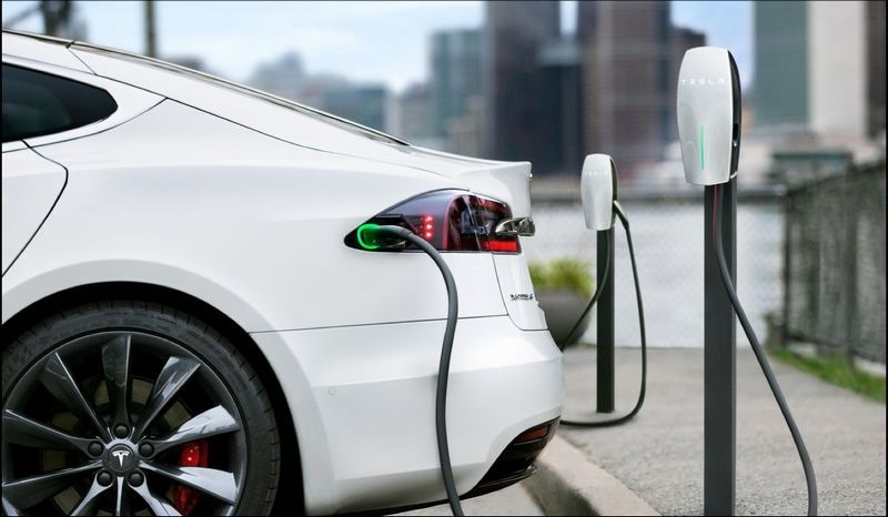 TESLA 目的地充電 TESLA 目的地充電