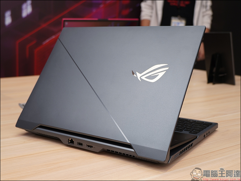 華碩首款雙螢幕電競筆電 ROG Zephyrus Duo 15 等 ROG 筆電新品搶先動眼看 - 電腦王阿達 華碩首款雙螢幕電競筆電 ROG Zephyrus Duo 15 等 ROG 筆電新品搶先動眼看 - 電腦王阿達