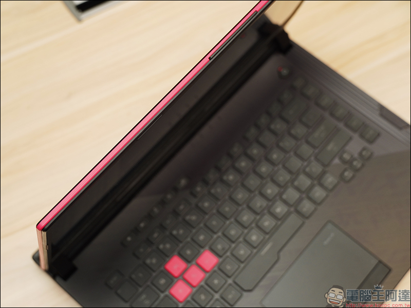 華碩首款雙螢幕電競筆電 ROG Zephyrus Duo 15 等 ROG 筆電新品搶先動眼看 - 電腦王阿達 華碩首款雙螢幕電競筆電 ROG Zephyrus Duo 15 等 ROG 筆電新品搶先動眼看 - 電腦王阿達