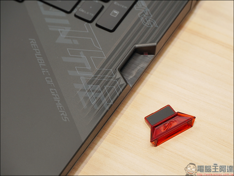 華碩首款雙螢幕電競筆電 ROG Zephyrus Duo 15 等 ROG 筆電新品搶先動眼看 - 電腦王阿達 華碩首款雙螢幕電競筆電 ROG Zephyrus Duo 15 等 ROG 筆電新品搶先動眼看 - 電腦王阿達