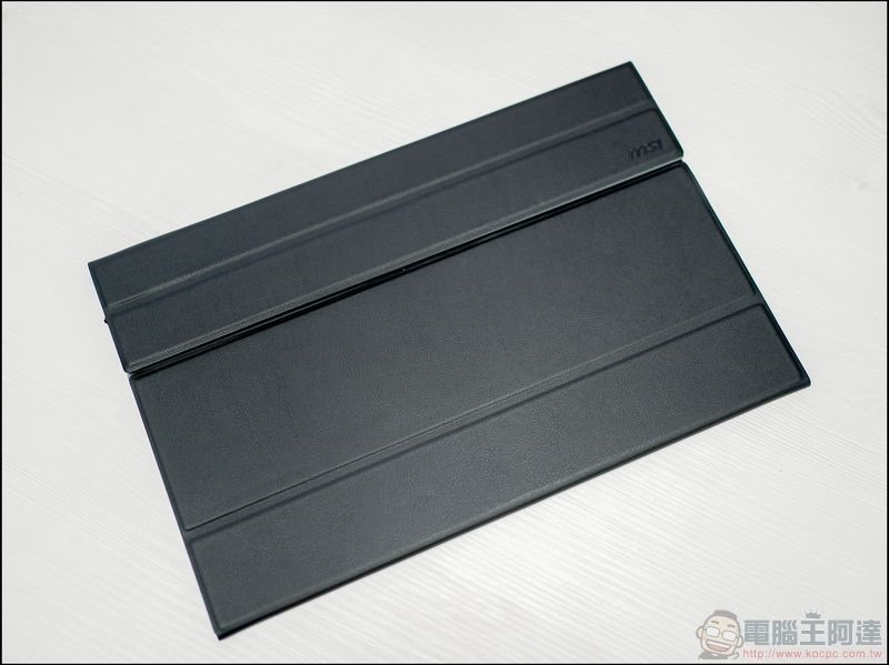 MSI Optix MAG161V 開箱 - 06 MSI Optix MAG161V 開箱 - 06