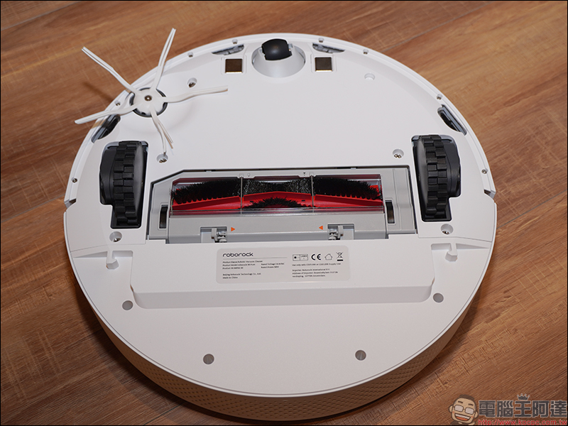 Roborock 石頭掃地機器人二代 S6 Pure 開箱、評測、動手玩:延續 S6 旗艦規格,擁有更高性價比! - 電腦王阿達 Roborock 石頭掃地機器人二代 S6 Pure 開箱、評測、動手玩:延續 S6 旗艦規格,擁有更高性價比! - 電腦王阿達
