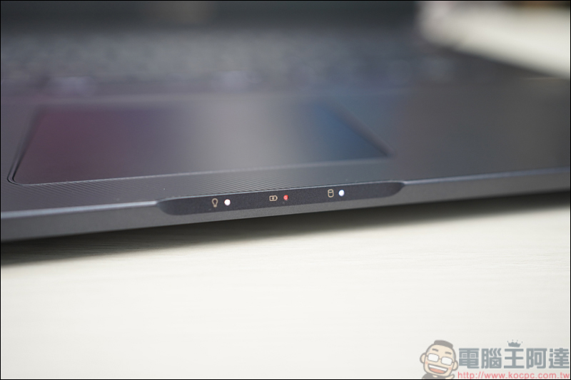 ASUS ProArt StudioBook 17 (H700) 開箱,搭載Pantone認證高色彩精準度螢幕的創作者筆電 - 電腦王阿達 ASUS ProArt StudioBook 17 (H700) 開箱,搭載Pantone認證高色彩精準度螢幕的創作者筆電 - 電腦王阿達