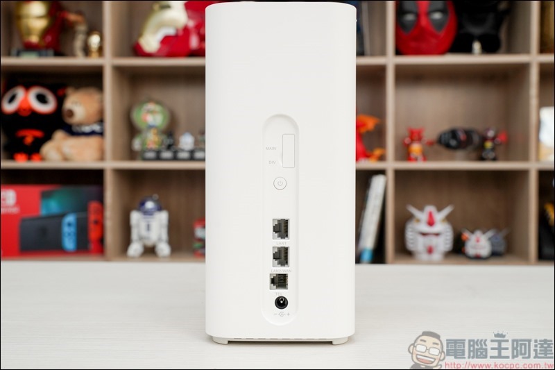 HUAWEI B818 開箱 - 04 HUAWEI B818 開箱 - 04