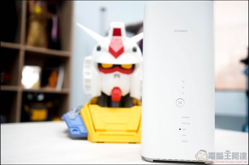 HUAWEI B818 開箱 - 01 HUAWEI B818 開箱 - 01