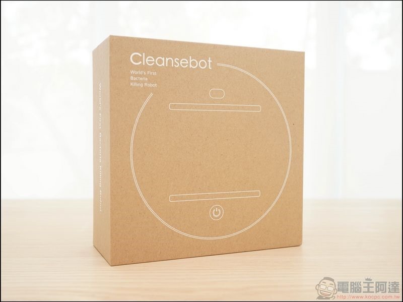 Cleansbot 智慧UVC消毒機器人 開箱 - 01 Cleansbot 智慧UVC消毒機器人 開箱 - 01