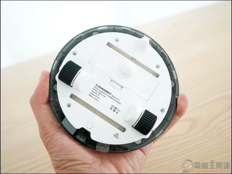 Cleansbot 智慧UVC消毒機器人 開箱 - 20 Cleansbot 智慧UVC消毒機器人 開箱 - 20