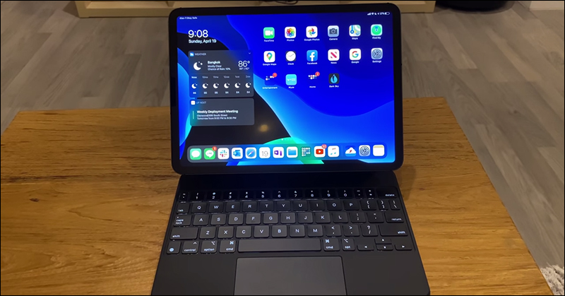 外國 YouTuber 簡易開箱 iPad Pro 巧控鍵盤,12.9 吋 iPad Pro 組合比 MacBook Air 還重 - 電腦王阿達 外國 YouTuber 簡易開箱 iPad Pro 巧控鍵盤,12.9 吋 iPad Pro 組合比 MacBook Air 還重 - 電腦王阿達