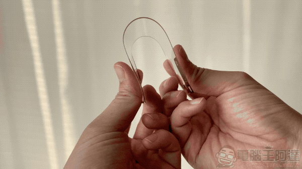打不破的保護貼! 犀牛盾 3D 壯撞貼 iPhone 使用體驗(評測 / 評價 / 開箱) - 電腦王阿達 打不破的保護貼! 犀牛盾 3D 壯撞貼 iPhone 使用體驗(評測 / 評價 / 開箱) - 電腦王阿達