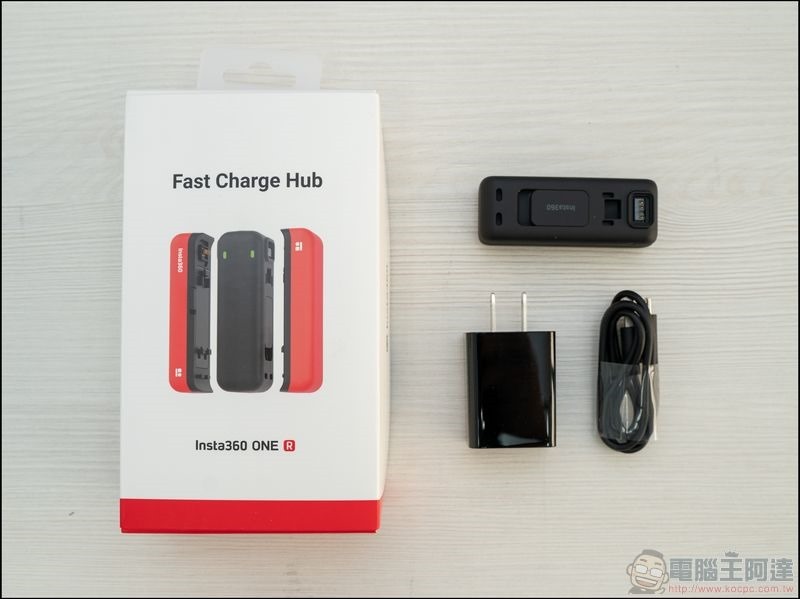 INSTA360 One R 快充HUB 開箱 - 11 INSTA360 One R 智能快充 開箱 - 11