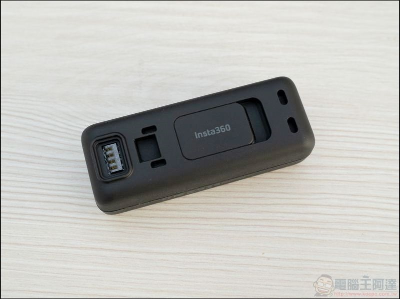 INSTA360 One R 快充HUB 開箱 - 12 INSTA360 One R 快充HUB 開箱 - 12