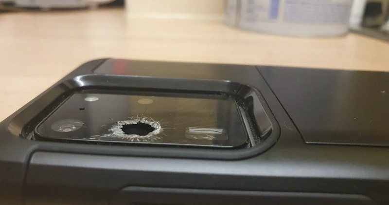 Galaxy S20 Ultra 鏡頭可能比你想像的要更脆弱 Galaxy S20 Ultra 鏡頭可能比你想像的要更脆弱