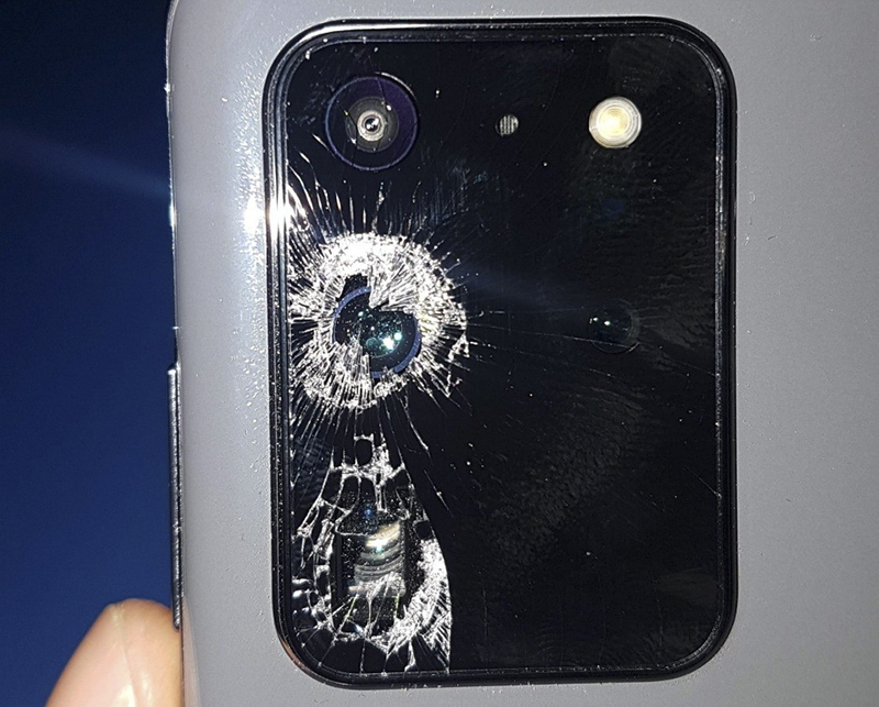 Galaxy S20 Ultra 鏡頭可能比你想像的要更脆弱 ,而且修起來不便宜 - 電腦王阿達 Galaxy S20 Ultra 鏡頭可能比你想像的要更脆弱 ,而且修起來不便宜 - 電腦王阿達