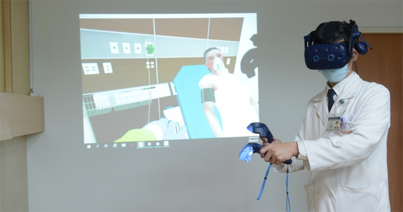 HTC DeepQ 與台北慈濟醫院、台灣急重症模擬醫學會聯手,用 VR 訓練武漢肺炎照護 - 電腦王阿達 HTC DeepQ 與台北慈濟醫院、台灣急重症模擬醫學會聯手,用 VR 訓練武漢肺炎照護 - 電腦王阿達